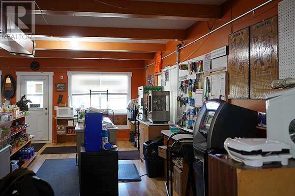 409 5 Street S, Lethbridge, Alberta T1J 2B6 - Photo 2 - A2172323