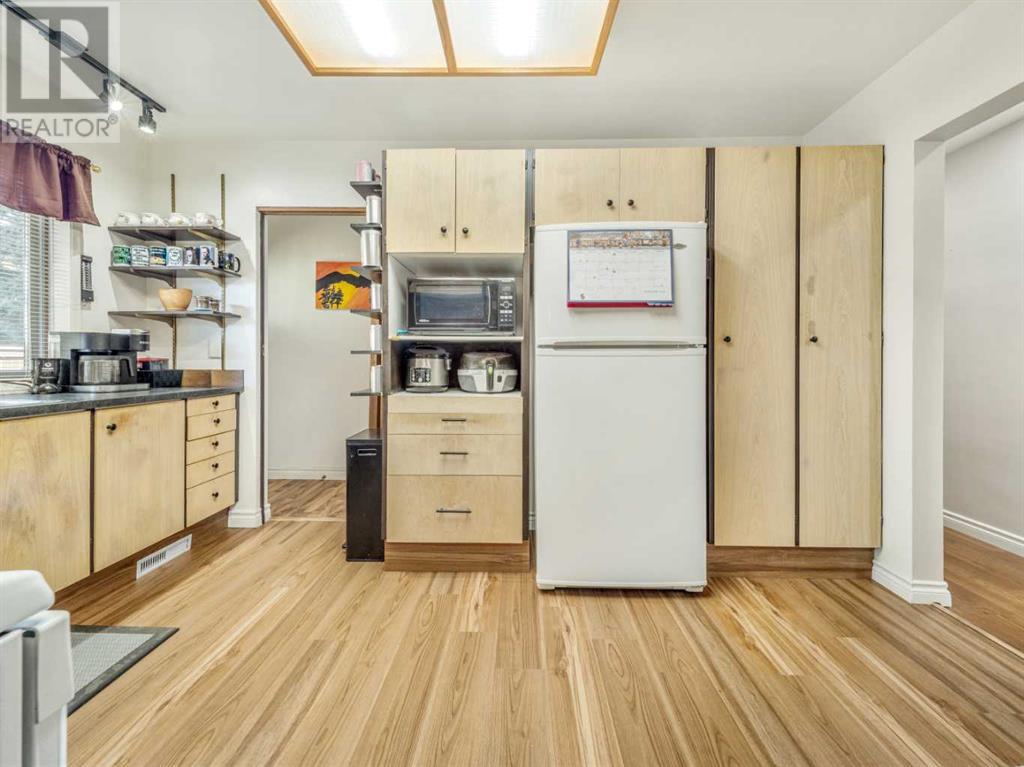 1611 24 Street S, Lethbridge, Alberta T1K 2M2 - Photo 12 - A2239618