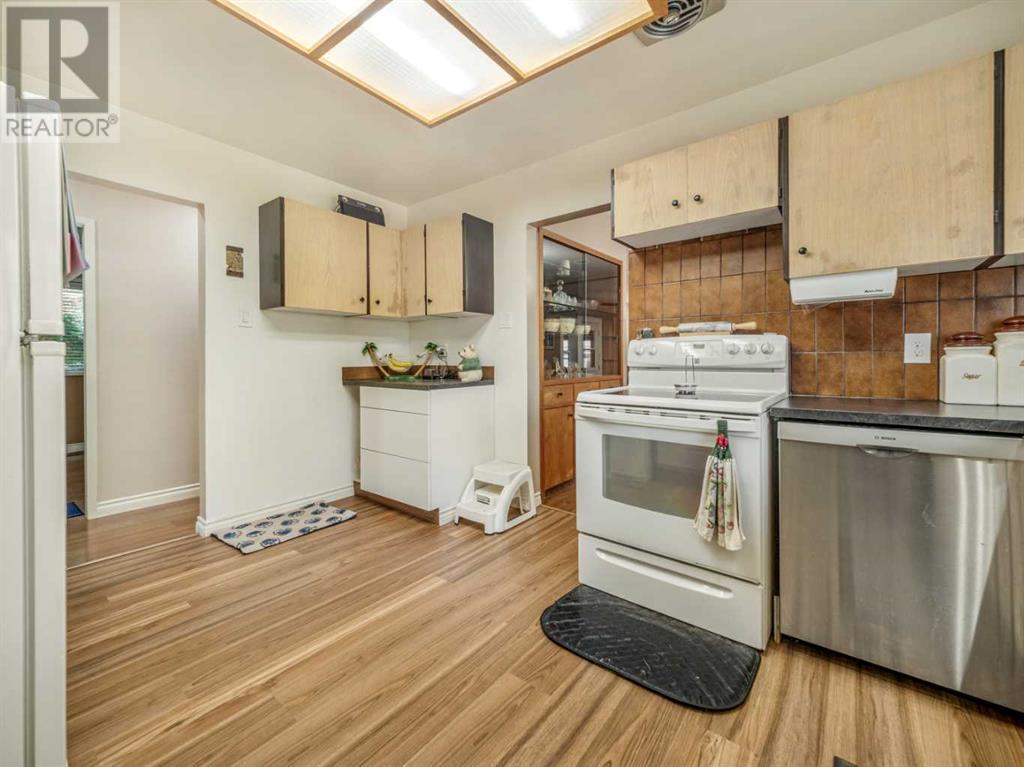 1611 24 Street S, Lethbridge, Alberta T1K 2M2 - Photo 13 - A2239618