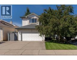 14 Heritage Circle W, lethbridge, Alberta