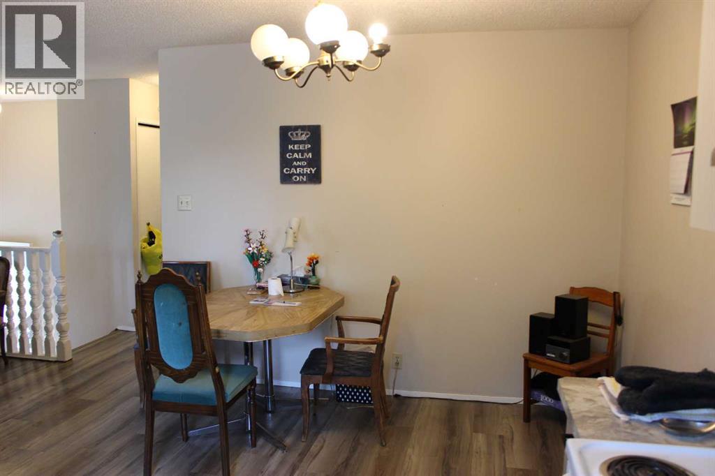 719 B Rosewood Avenue, Picture Butte, Alberta T0K 1V0 - Photo 8 - A2252590