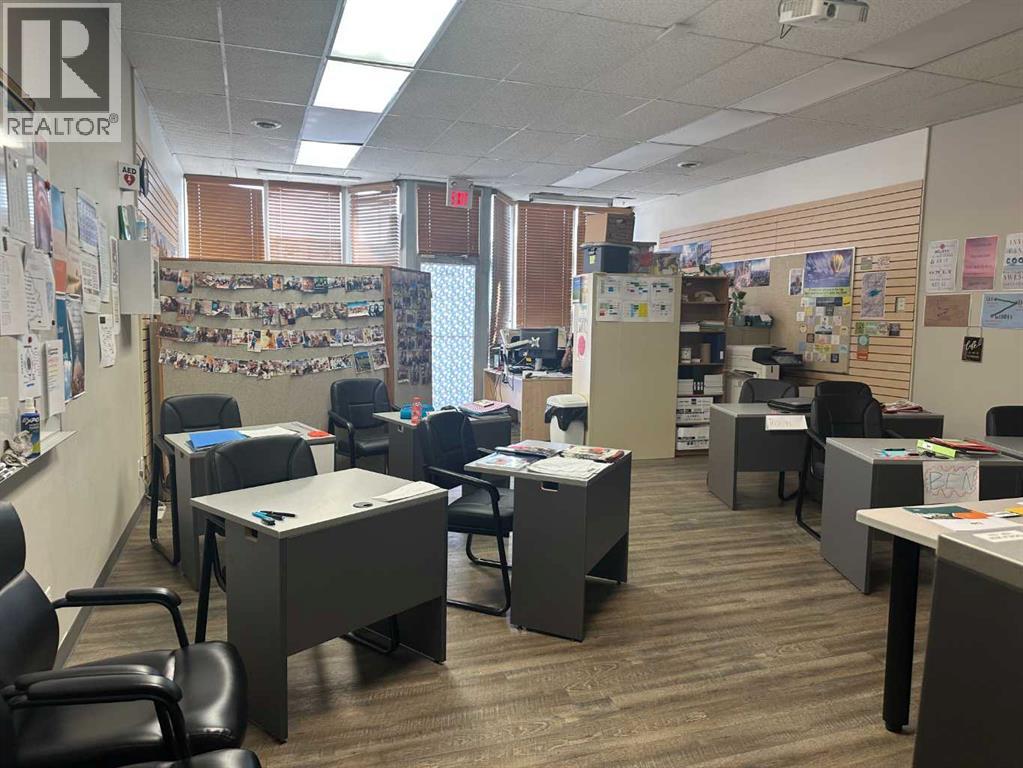 5327 48 Avenue, Taber, Alberta T1G 1S7 - Photo 2 - A2257459