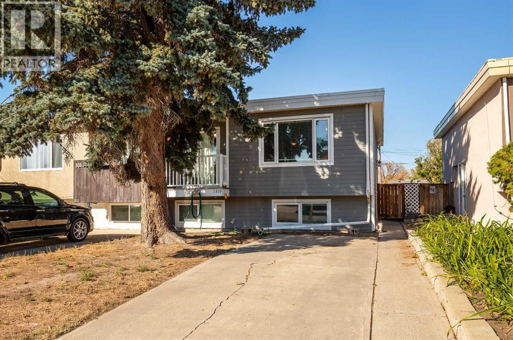 <h3>$294,900</h3><p>1310 20 Avenue, Coaldale, Alberta</p>