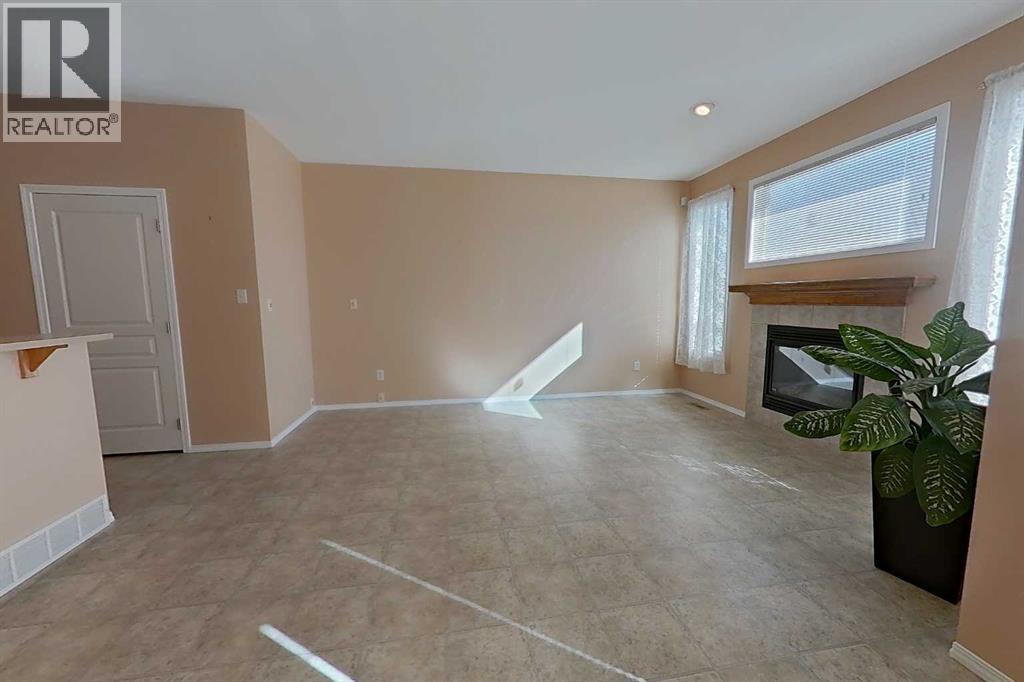 4, 295 Blackfoot Road W, Lethbridge, Alberta T1K 8A6 - Photo 8 - A2265039