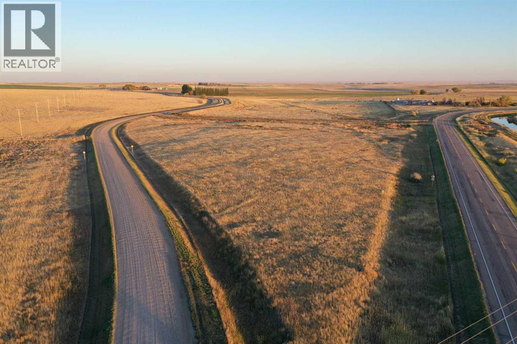 5.10 M/l Acres, Hays, Alberta T0K 1B0 - Photo 3 - A2265681