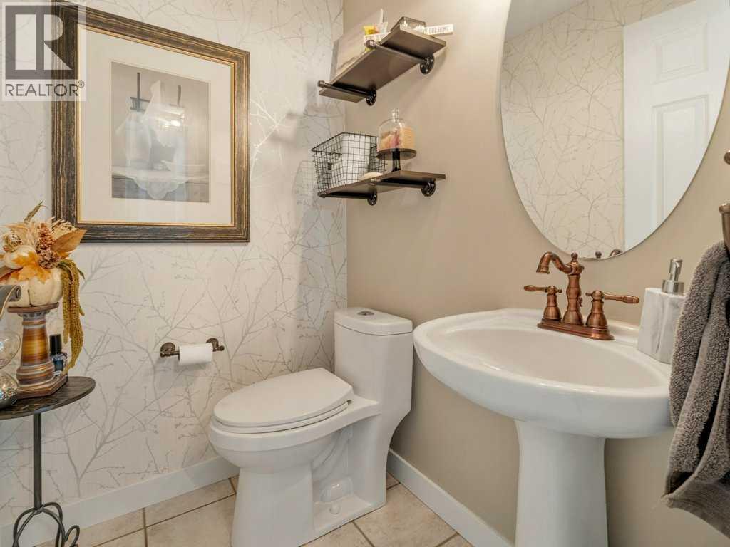 425 Fairmont Boulevard S, Lethbridge, Alberta T1K 7G2 - Photo 9 - A2267871