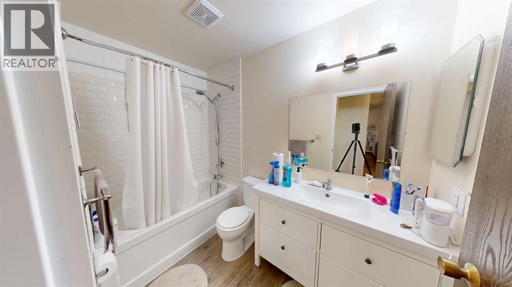 304, 401 Columbia Boulevard W, Lethbridge, Alberta T1K 5R8 - Photo 12 - A2266816