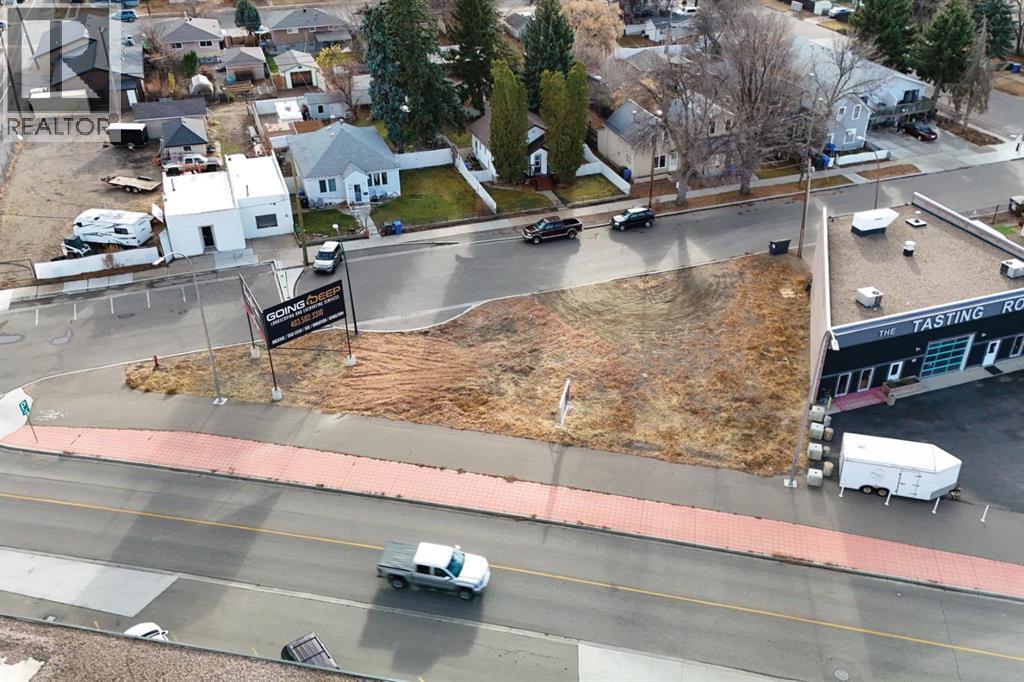 698 South Railway Street Se, Medicine Hat, Alberta T1A 2W1 - Photo 3 - A2271659