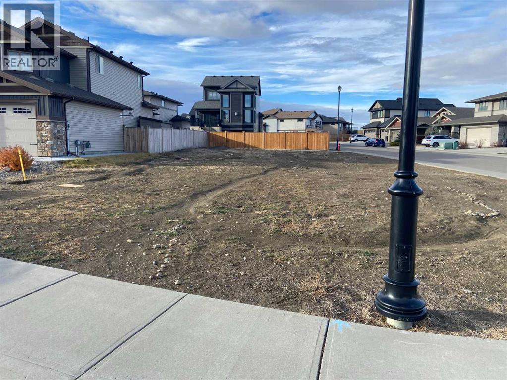 14 Canyon Estates Lane W, Lethbridge, Alberta T1K 5W7 - Photo 4 - A2272385