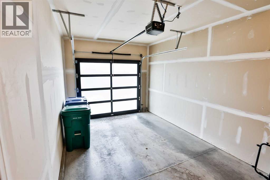 4, 73 Aquitania Circle W, Lethbridge, Alberta T1J 5M5 - Photo 28 - A2272271