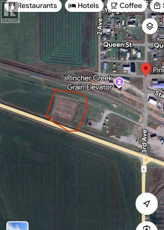 206 Railway Street, Pincher Station, Alberta T0K 1W0 - Photo 1 - A2272949