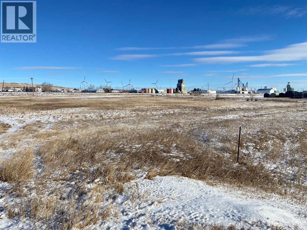 206 Railway Street, Pincher Station, Alberta T0K 1W0 - Photo 2 - A2272949