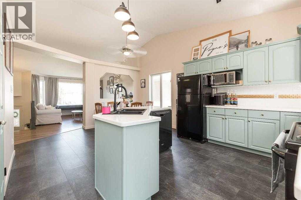 195 Cowichan Court W, Lethbridge, Alberta T1K 7T7 - Photo 10 - A2273455