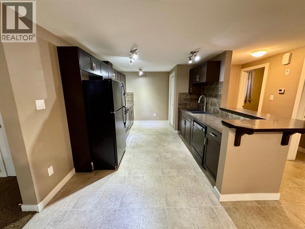 2, 189 Silkstone Road W, Lethbridge, Alberta T1J 4J9 - Photo 8 - A2273425