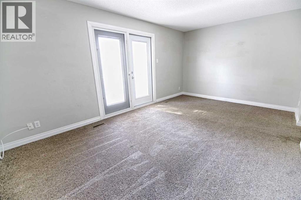 6, 55 Lemoyne Crescent W, Lethbridge, Alberta T1K 4J7 - Photo 10 - A2273588