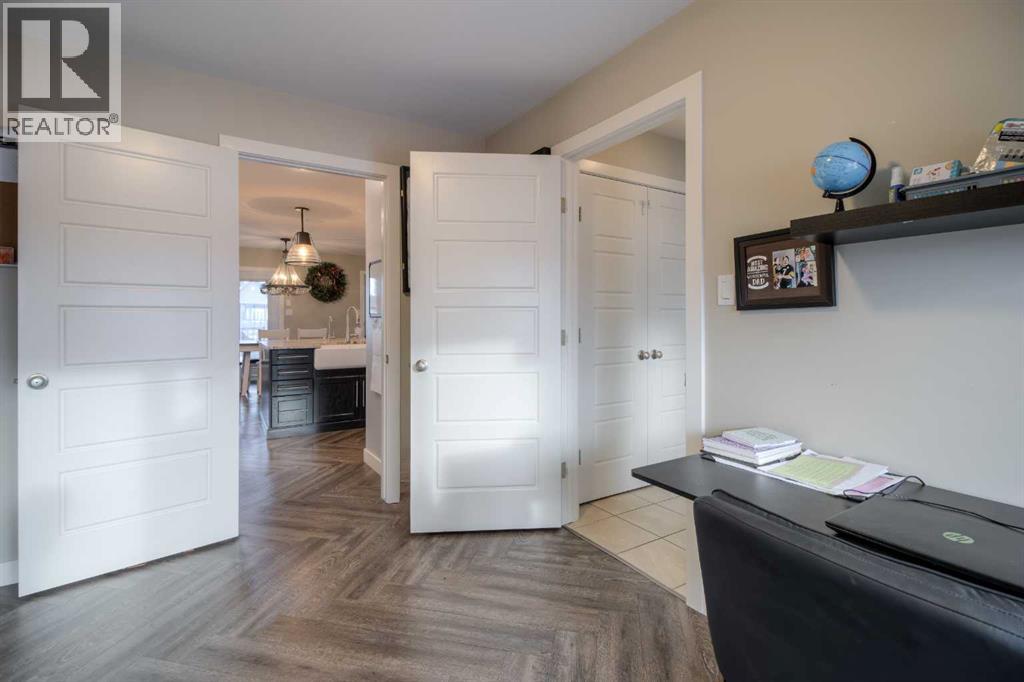 541 Aquitania Boulevard W, Lethbridge, Alberta T1J 5G7 - Photo 18 - A2272884