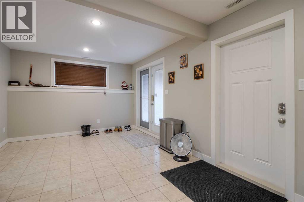 541 Aquitania Boulevard W, Lethbridge, Alberta T1J 5G7 - Photo 35 - A2272884