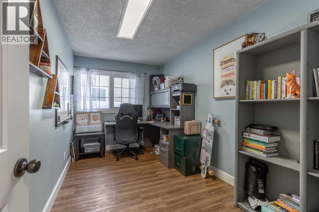 2220 Mayor Magrath Drive S, Lethbridge, Alberta T1K 2S4 - Photo 15 - A2272615