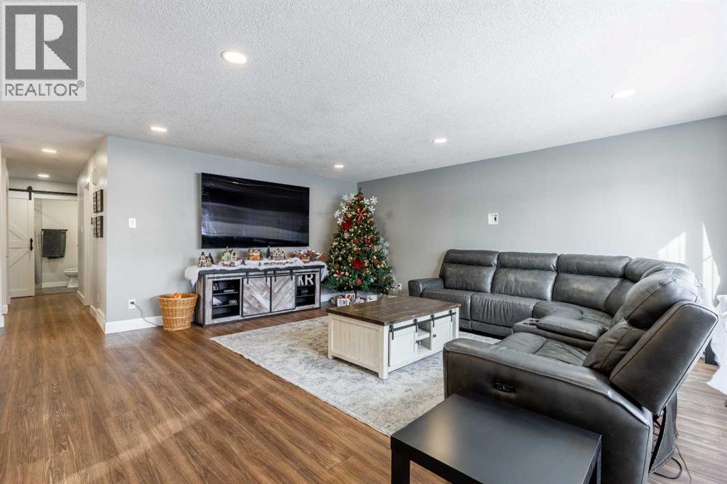 2220 Mayor Magrath Drive S, Lethbridge, Alberta T1K 2S4 - Photo 7 - A2272615