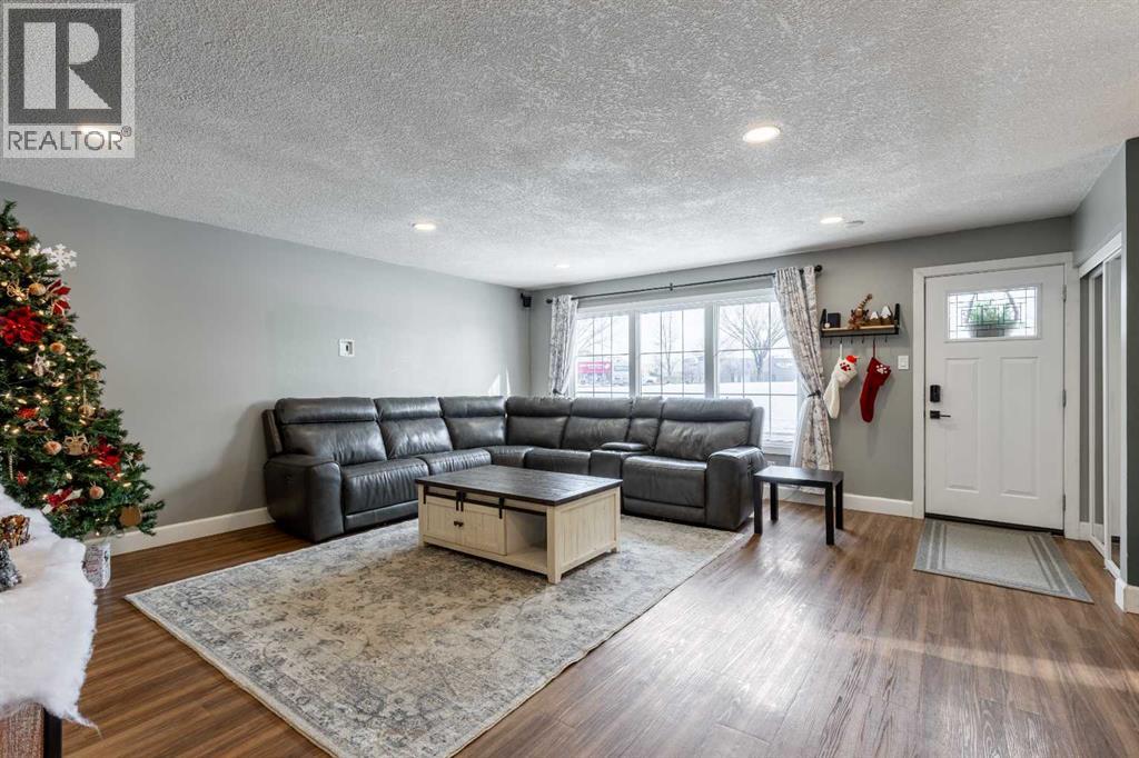 2220 Mayor Magrath Drive S, Lethbridge, Alberta T1K 2S4 - Photo 8 - A2272615