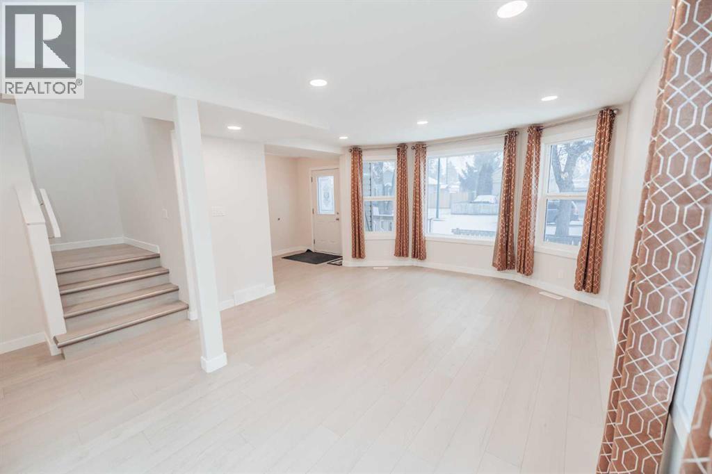 114 15 Street N, Lethbridge, Alberta T1H 2X4 - Photo 8 - A2274178