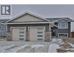327 9 Street N, picture butte, Alberta