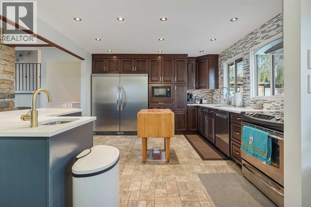 1911 19 Avenue S, Lethbridge, Alberta T1K 1E3 - Photo 11 - A2277323