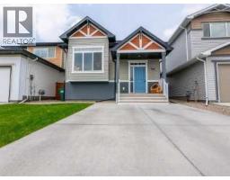 2, 898 Greywolf Run N, lethbridge, Alberta