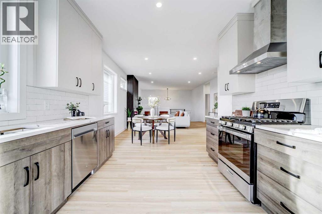 661 Devonia Road W, Lethbridge, Alberta T1J 5W3 - Photo 10 - A2276213