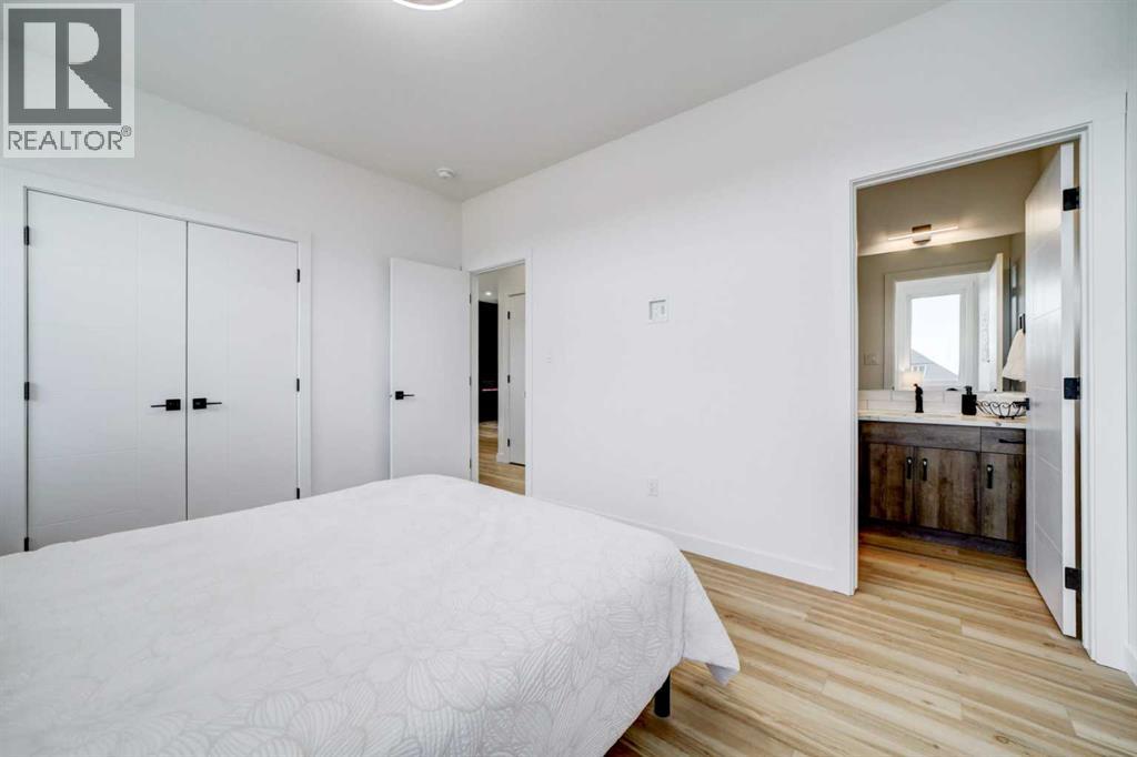 661 Devonia Road W, Lethbridge, Alberta T1J 5W3 - Photo 12 - A2276213