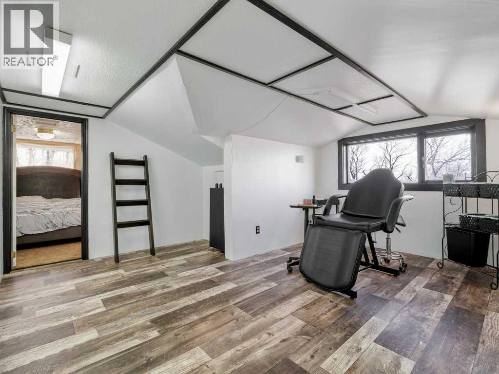 63004a 5 Highway, Welling, Alberta T0K 2N0 - Photo 36 - A2278372