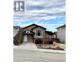 633 48 Avenue, coalhurst, Alberta