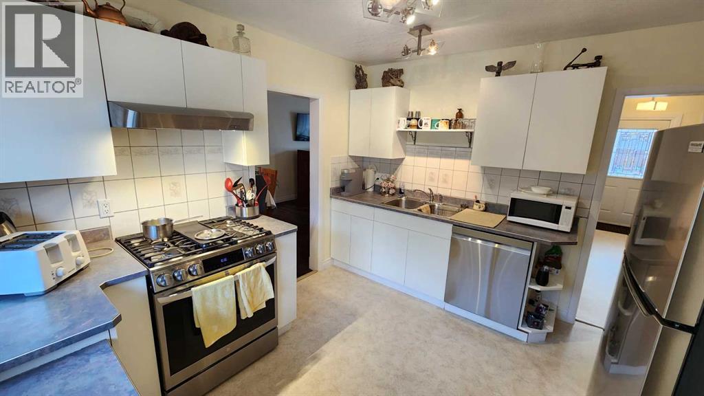 2001 12 Avenue S, Lethbridge, Alberta T1K 0N8 - Photo 10 - A2279437