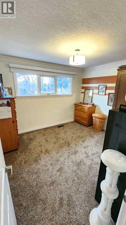 2001 12 Avenue S, Lethbridge, Alberta T1K 0N8 - Photo 15 - A2279437