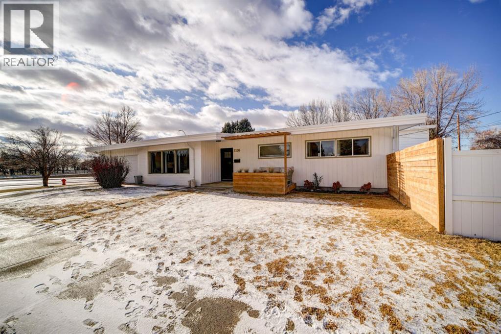 1116 10 Street S, Lethbridge, Alberta T1K 1P4 - Photo 1 - A2280543