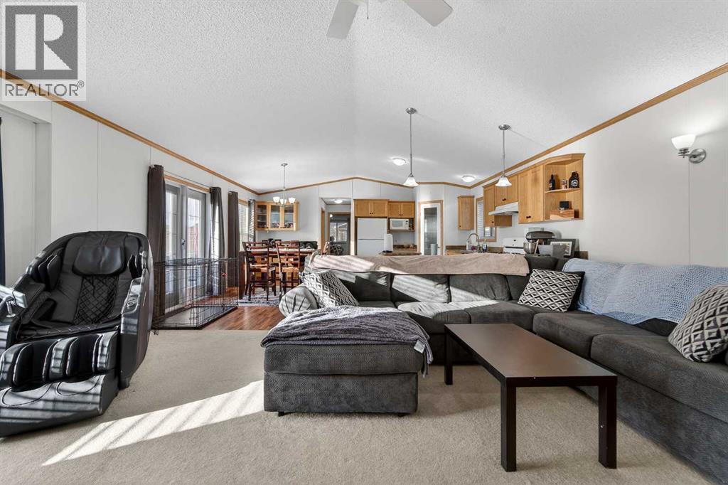 5004 Seasons Boulevard, Coaldale, Alberta T1M 0C6 - Photo 4 - A2280239