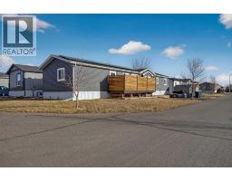 5004 Seasons Boulevard, coaldale, Alberta
