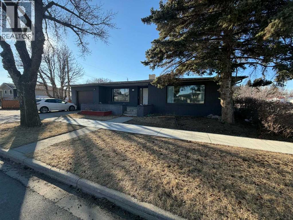 1216 23 Street N, Lethbridge, Alberta T1H 3T4 - Photo 2 - A2280770