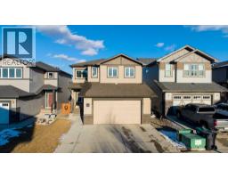 711 Moonlight Crescent W, lethbridge, Alberta