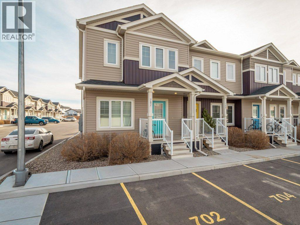 702, 210 Firelight Way W, Lethbridge, Alberta T1J 5T3 - Photo 3 - A2281162