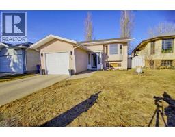 46 Heritage Crescent W, lethbridge, Alberta