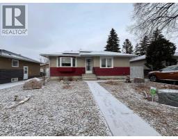 2407 5 Avenue N, lethbridge, Alberta