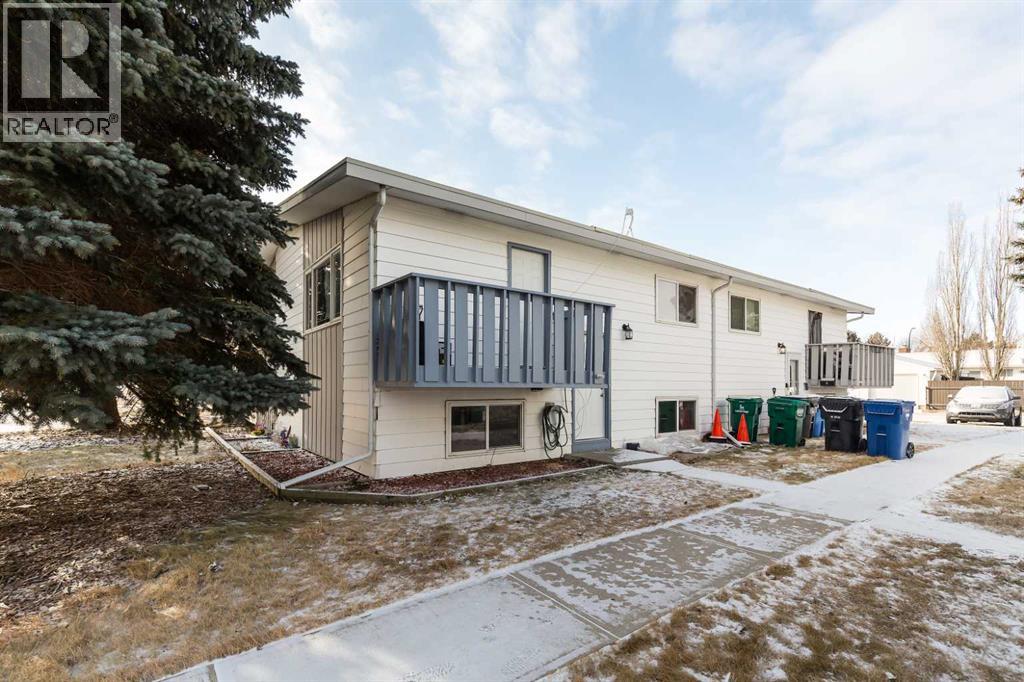 <h3>$199,900</h3><p>3, 2402 23 Street N, Lethbridge, Alberta</p>