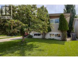 7 cayuga Place W, lethbridge, Alberta