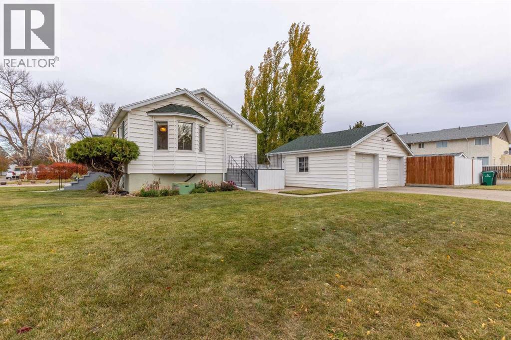 315 Dieppe Boulevard S, Lethbridge, Alberta T1H 4W6 - Photo 3 - A2282634