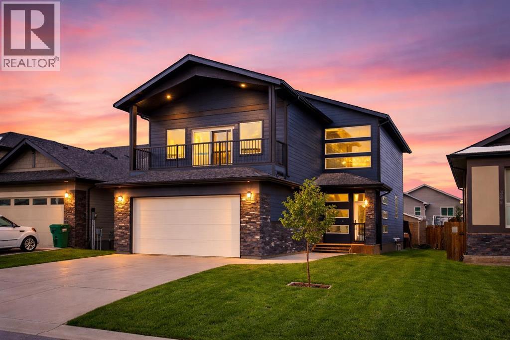 <h3>$729,900</h3><p>332 Rivergrove Chase W, Lethbridge, Alberta</p>