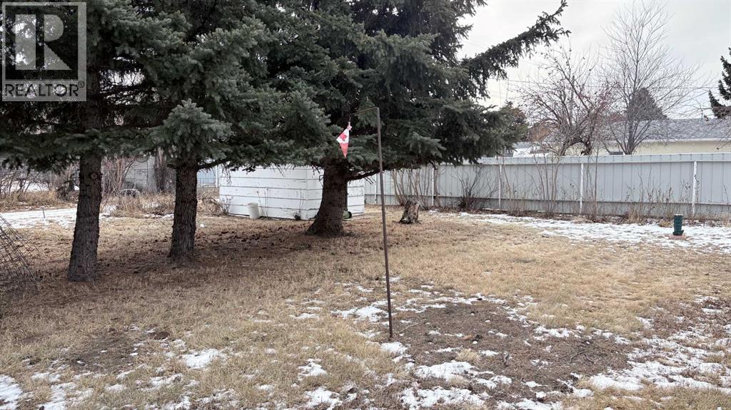 105 4th Street W, Foremost, Alberta T0K 0X0 - Photo 28 - A2282972