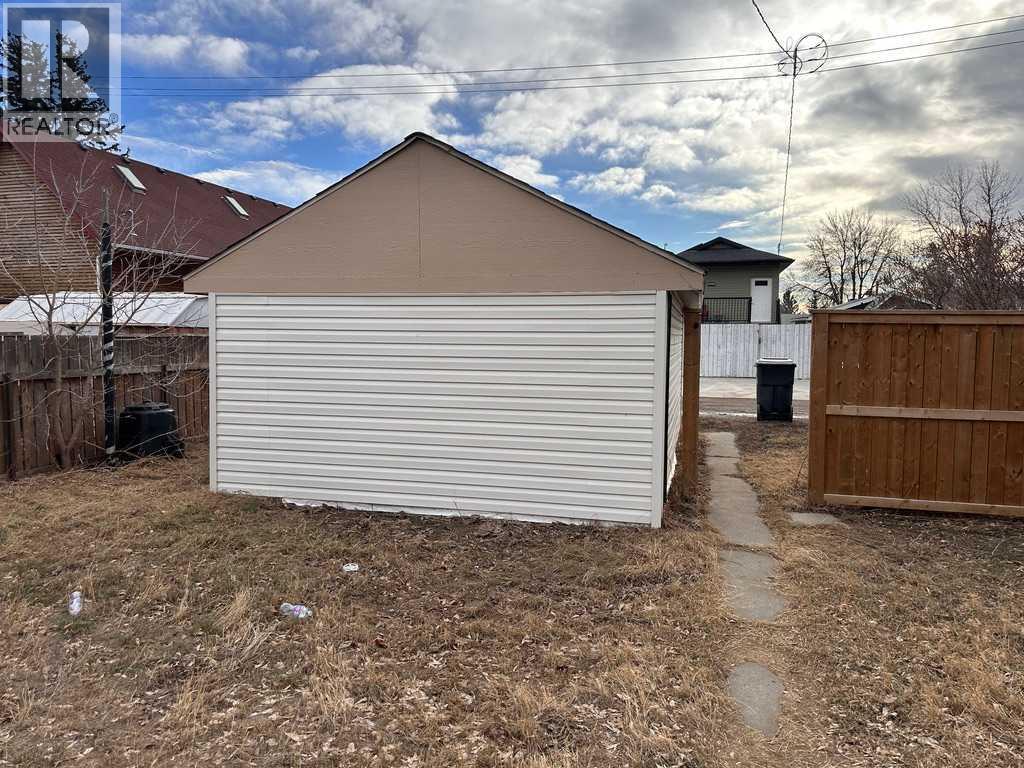 1912 6a Avenue N, Lethbridge, Alberta T1H 0W7 - Photo 9 - A2284363