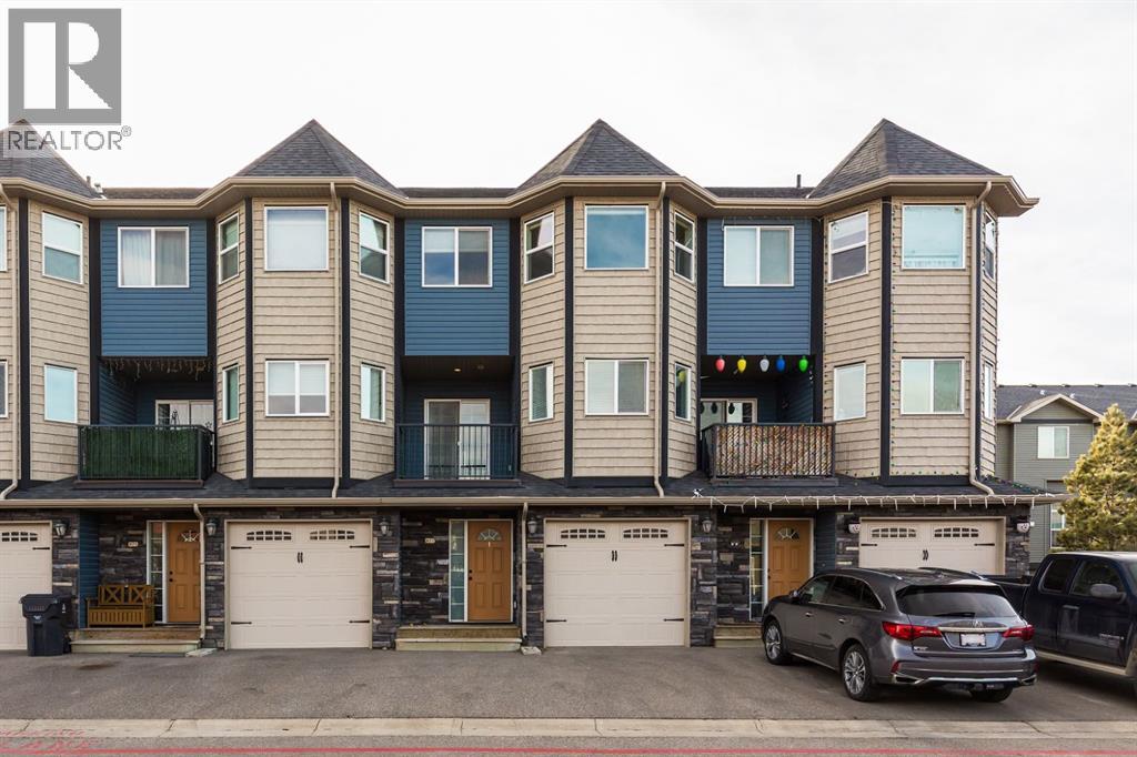 <h3>$354,900</h3><p>877 Mt Sundance Manor W, Lethbridge, Alberta</p>