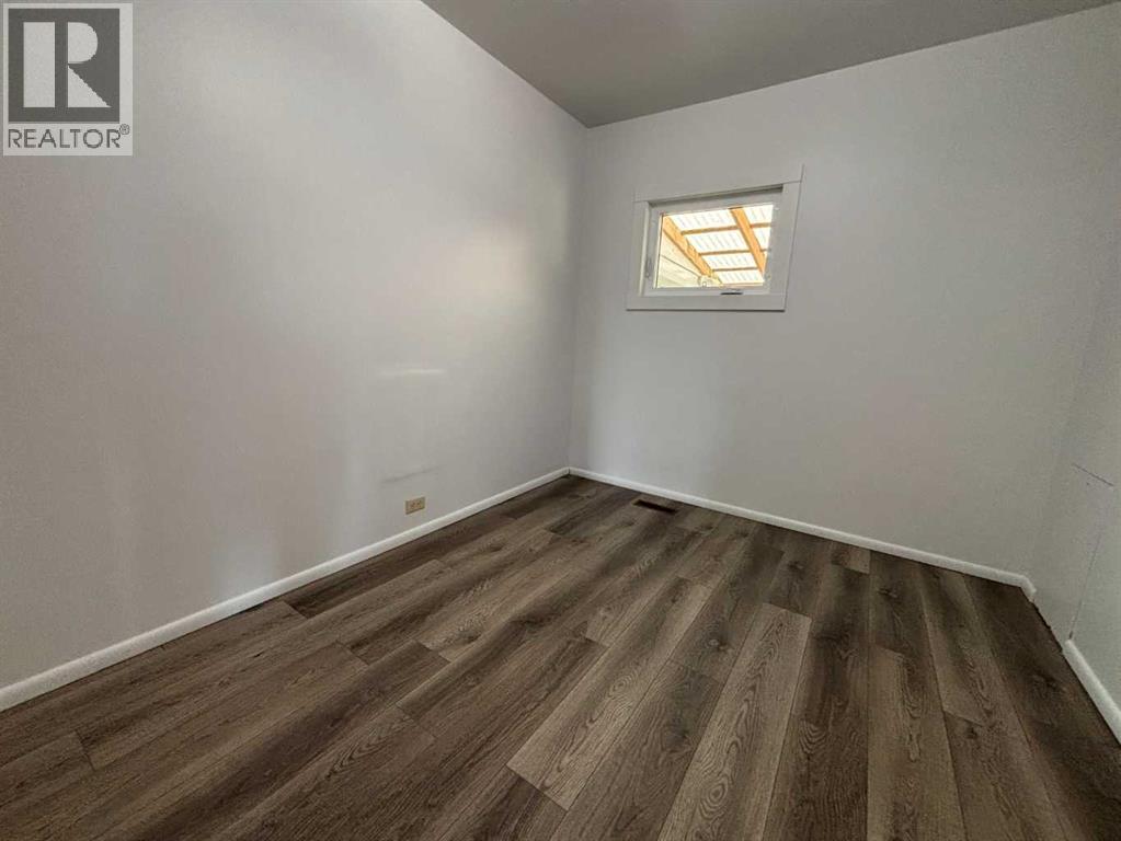 307 Centre Avenue, Coutts, Alberta T0K 0N0 - Photo 11 - A2286761